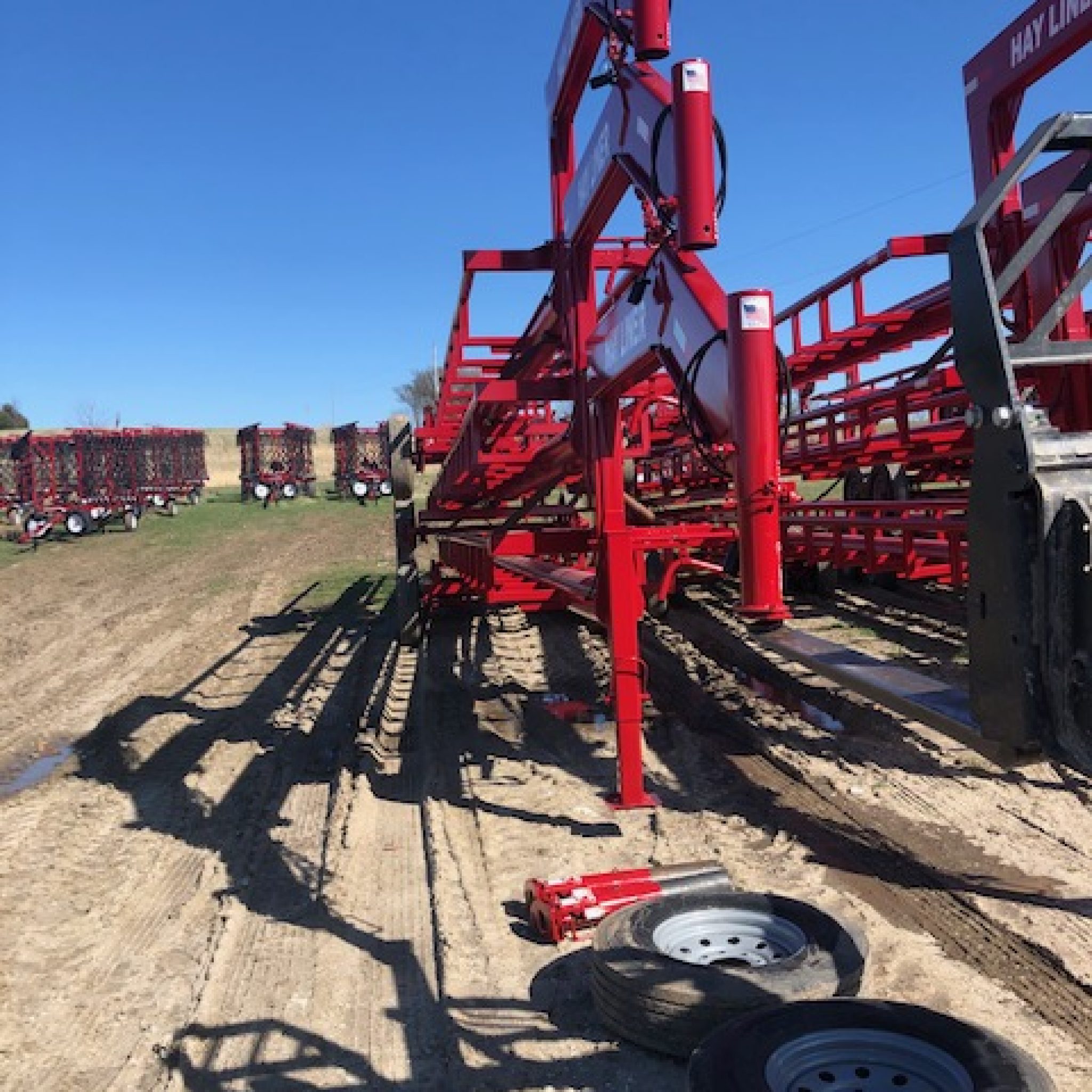 Hay Liner Trailers Gallery - Best Self Dumbing Hay Trailers